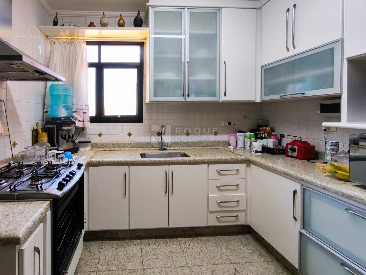 Apartamento à venda no bairro Centro: COZINHA