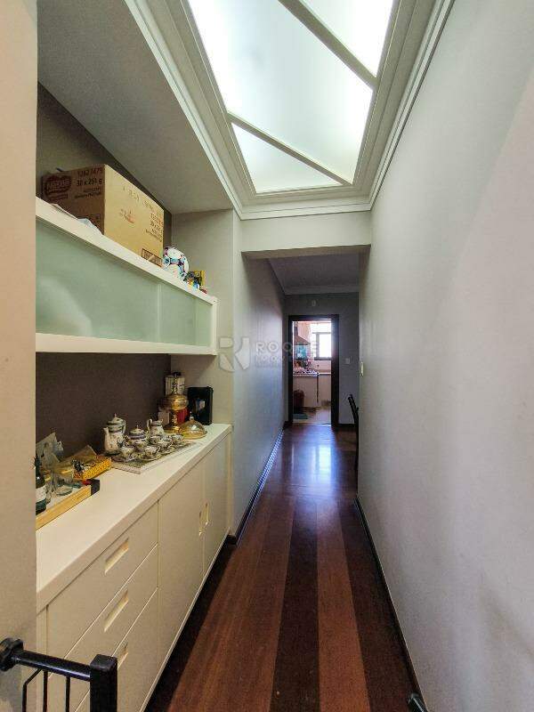 Apartamento à venda no bairro Centro: CORREDOR INTERNO
