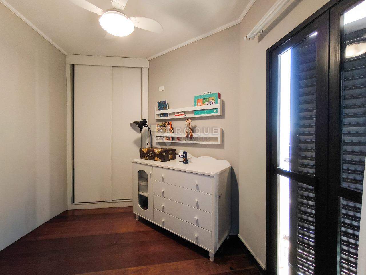 Apartamento à venda no bairro Centro: CLOSET SUÍTE 3
