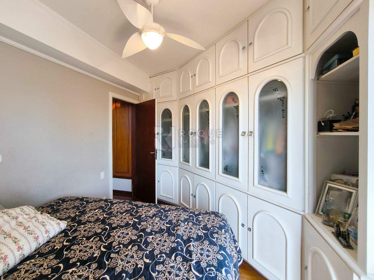 Apartamento à venda no bairro Centro: SUÍTE 2