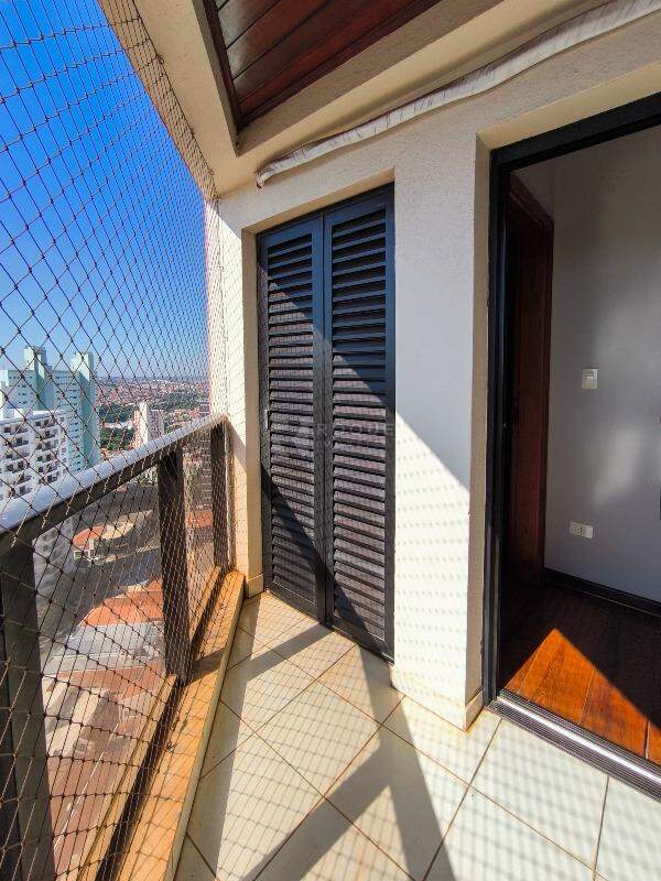 Apartamento à venda no bairro Centro: SACADA SUÍTE 3