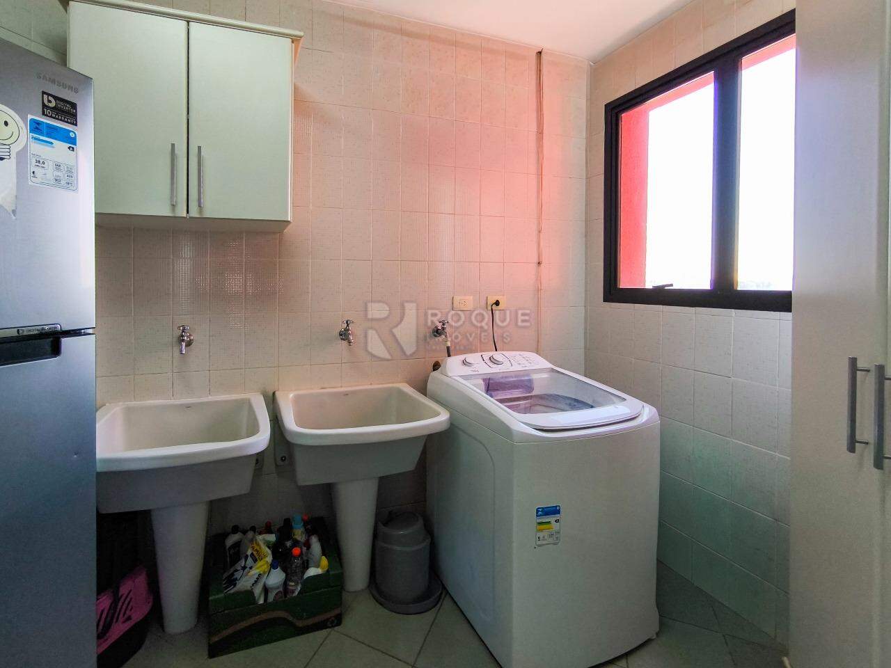 Apartamento à venda no bairro Centro: LAVANDERIA