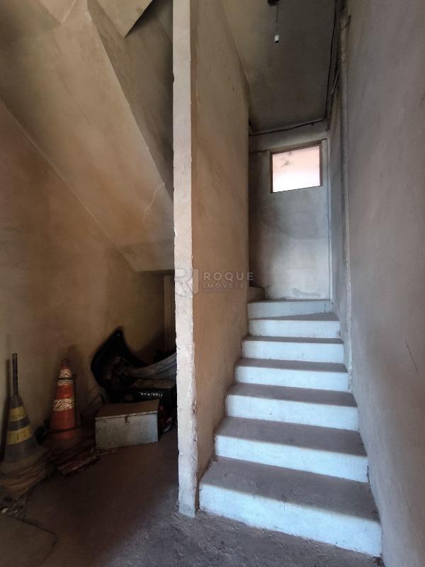 Barracão/Galpão à venda no bairro Boa Vista: ACESSO PISO SUPERIOR