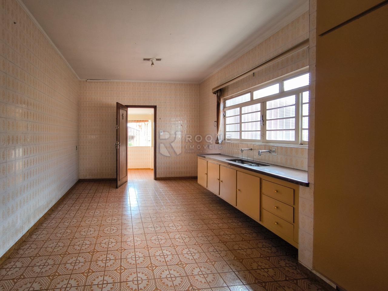 Casa Comercial à venda no bairro Vila da Glória: COZINHA