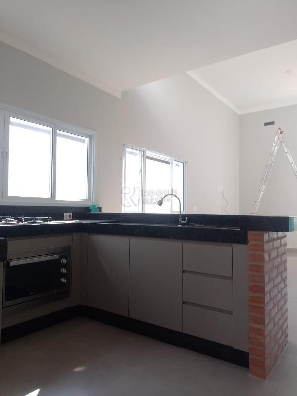 Casa Residencial para aluguel no bairro Vila Rosana: Armário cozinha