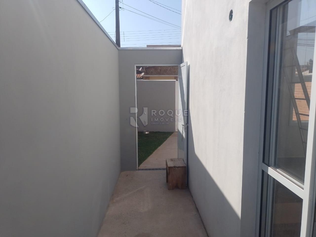 Casa Residencial para aluguel no bairro Vila Rosana: Hall de entrada