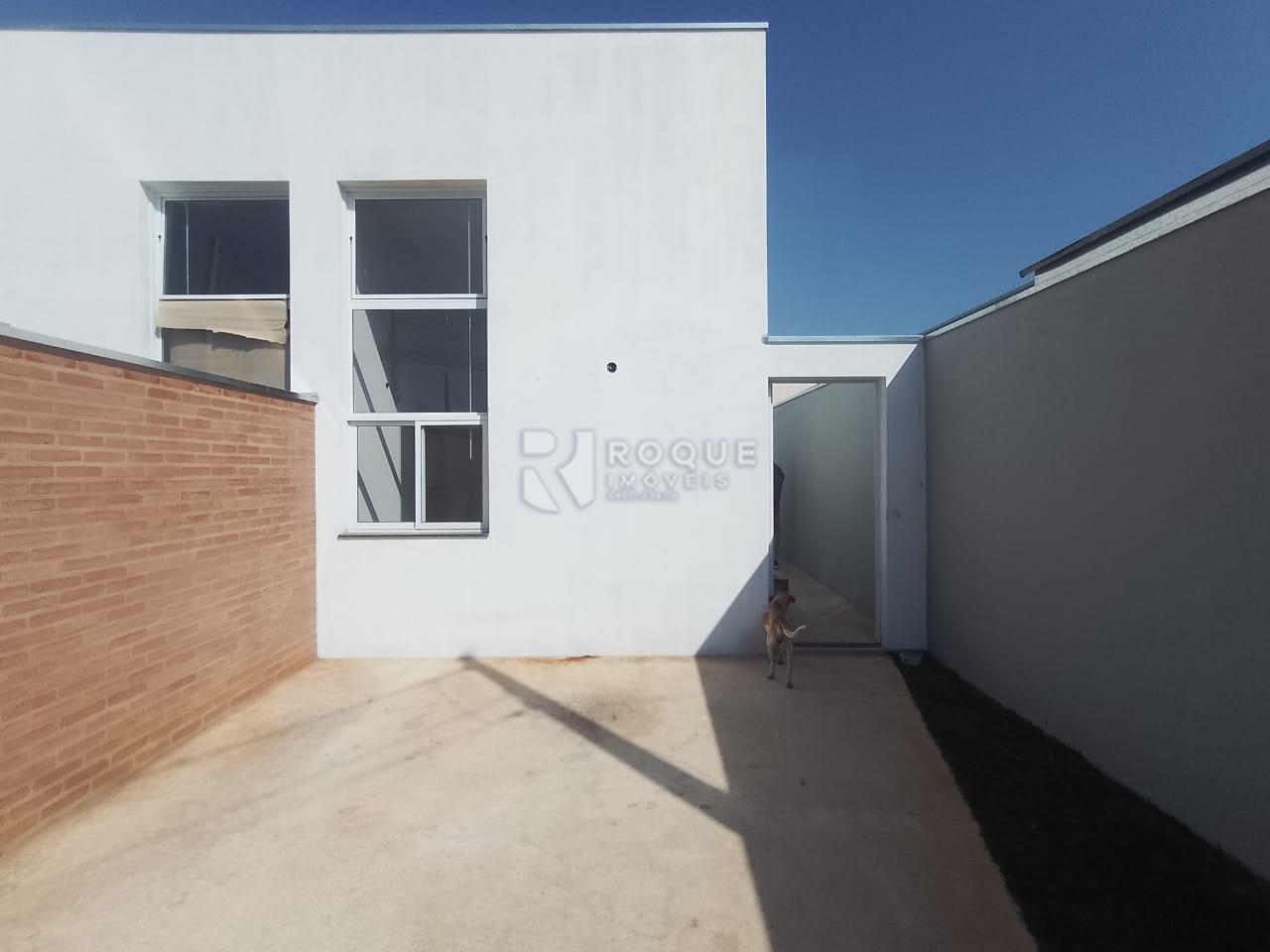 Casa Residencial para aluguel no bairro Vila Rosana: Garagem