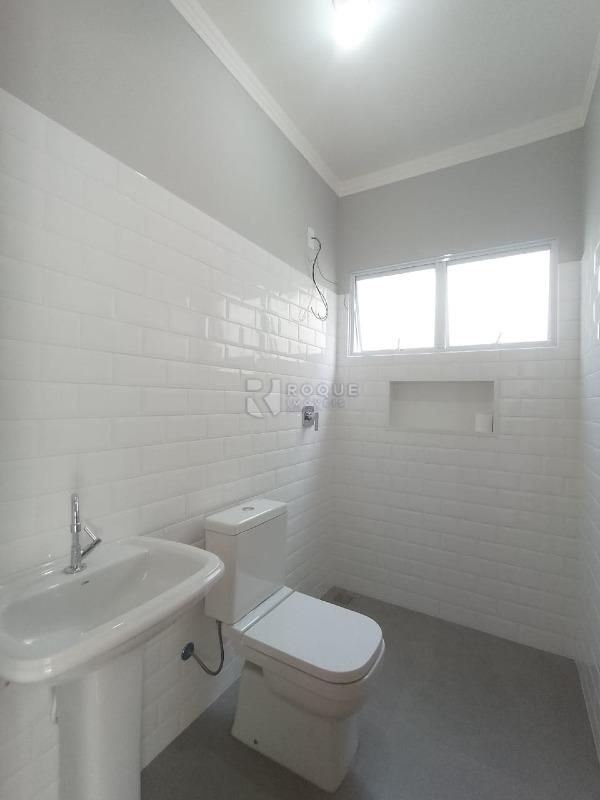 Casa Residencial para aluguel no bairro Vila Rosana: WC dormitório suíte