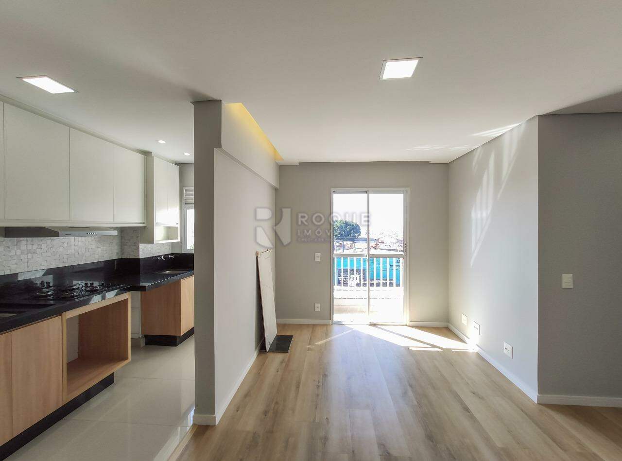 Apartamento para aluguel no bairro Jardim Residencial Roseira: Sala 