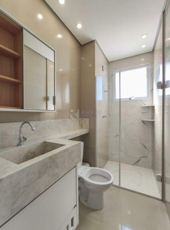 Apartamento para aluguel no bairro Jardim Residencial Roseira: WC social 