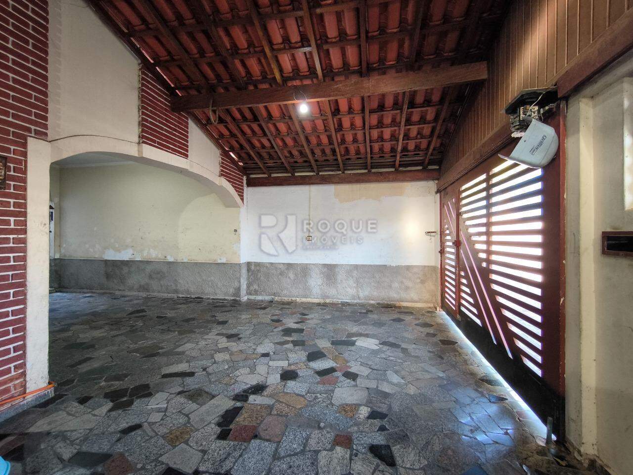 Casa Residencial à venda no bairro Jardim Boa Vista: GARAGEM