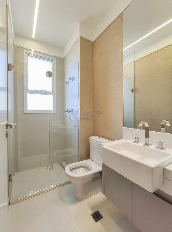 Apartamento para aluguel no bairro Jardim Aquárius: WC Suíte 3