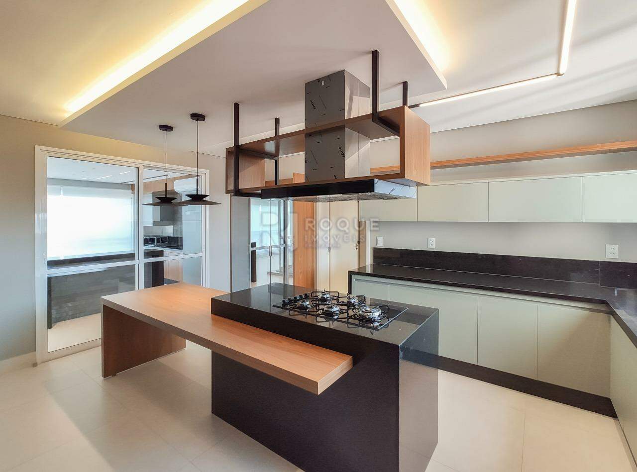 Apartamento para aluguel no bairro Jardim Aquárius: Cozinha 