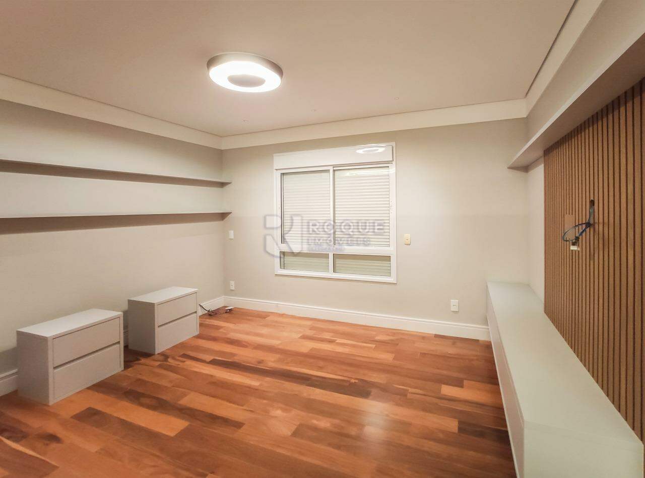 Apartamento para aluguel no bairro Jardim Aquárius: Suíte 4
