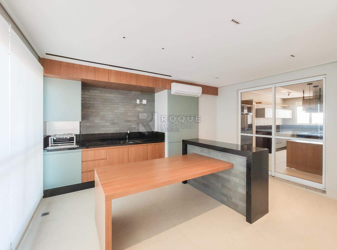 Apartamento para aluguel no bairro Jardim Aquárius: Sacada / Área gourmet 