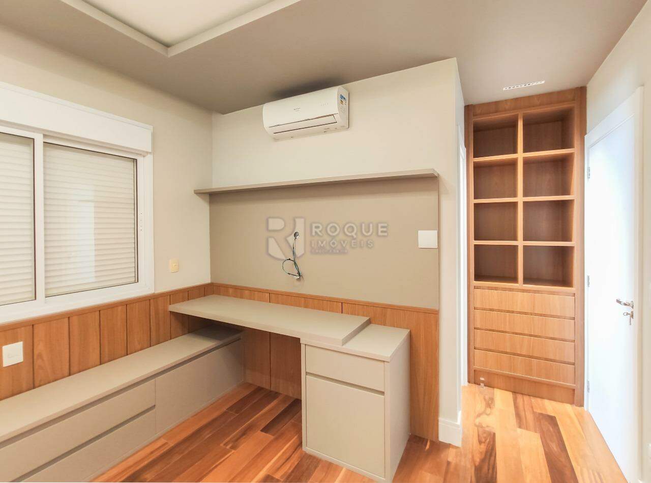 Apartamento para aluguel no bairro Jardim Aquárius: Suíte 1