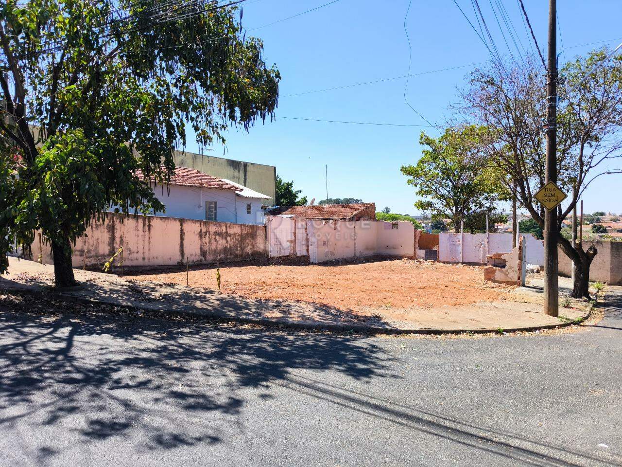 Terreno à venda no bairro Jardim Nossa Senhora do Amparo: FRENTE