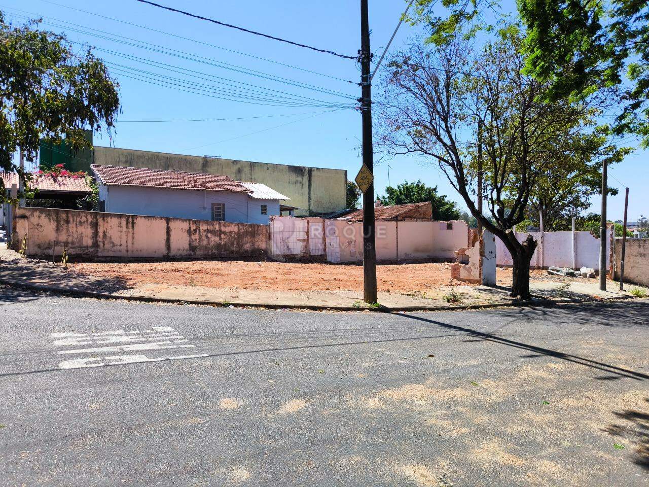 Terreno à venda no bairro Jardim Nossa Senhora do Amparo: 