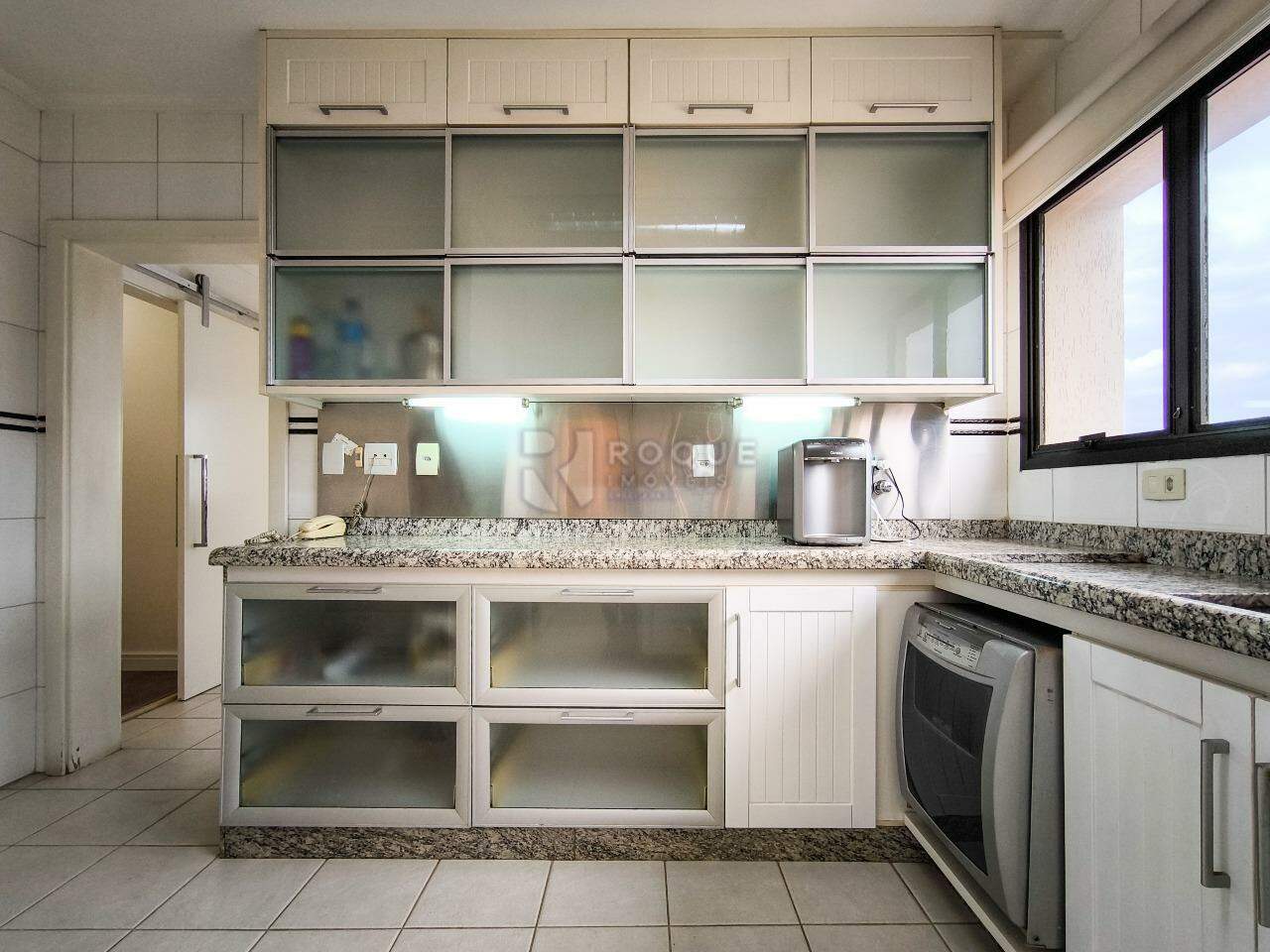 Apartamento à venda no bairro Centro: COZINHA