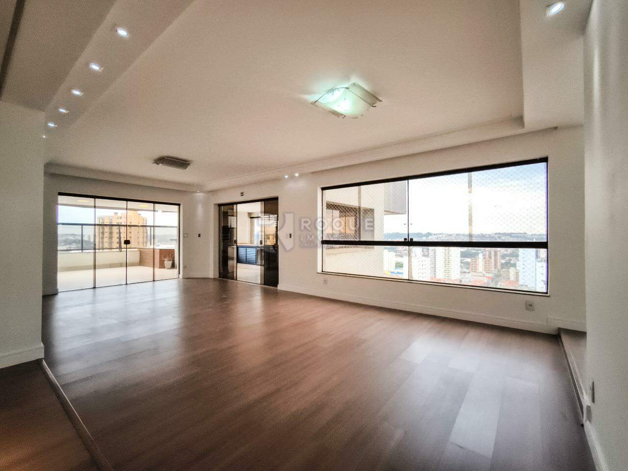 Apartamento à venda no bairro Centro: SALA DE ESTAR