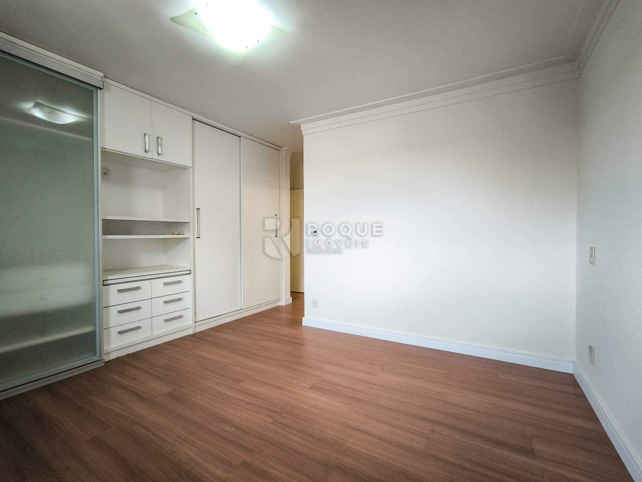 Apartamento à venda no bairro Centro: SUÍTE 2