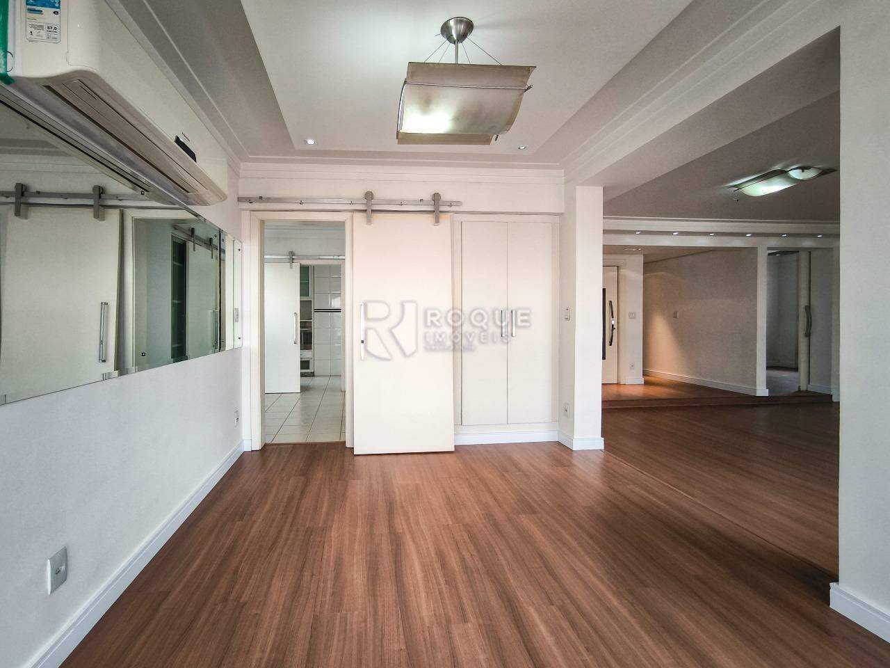 Apartamento à venda no bairro Centro: SALA DE ESTAR