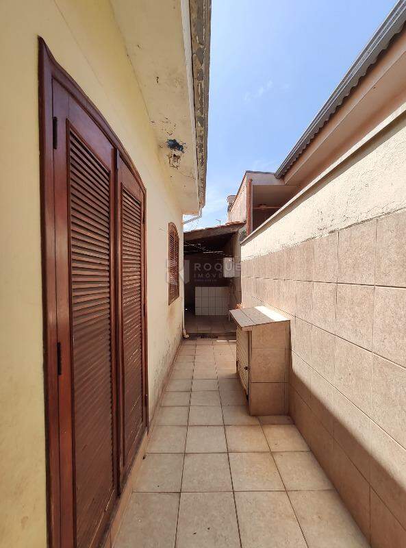 Casa Residencial à venda no bairro Jardim Consoli: Corredor