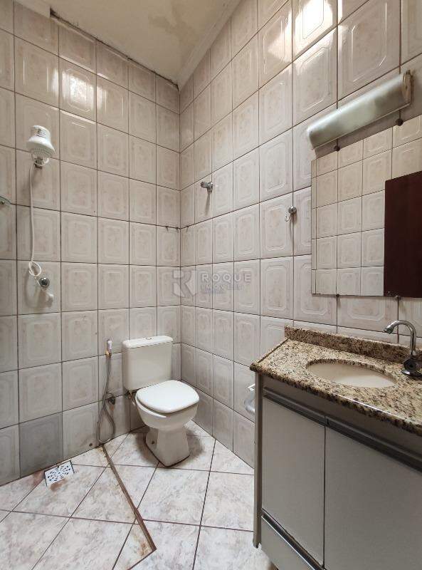 Casa Residencial à venda no bairro Jardim Consoli: WC social