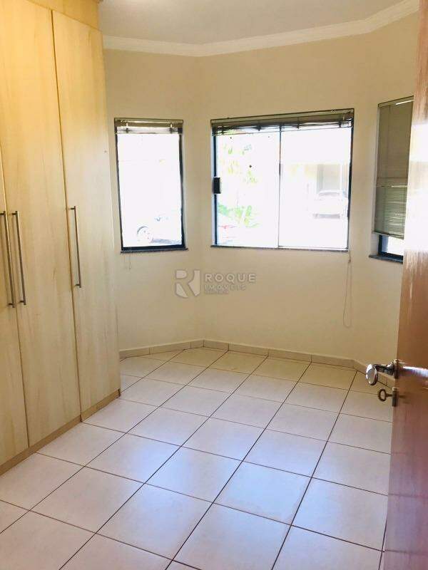 Casa em condomínio à venda no bairro Vila Santa Josefa: Escritório