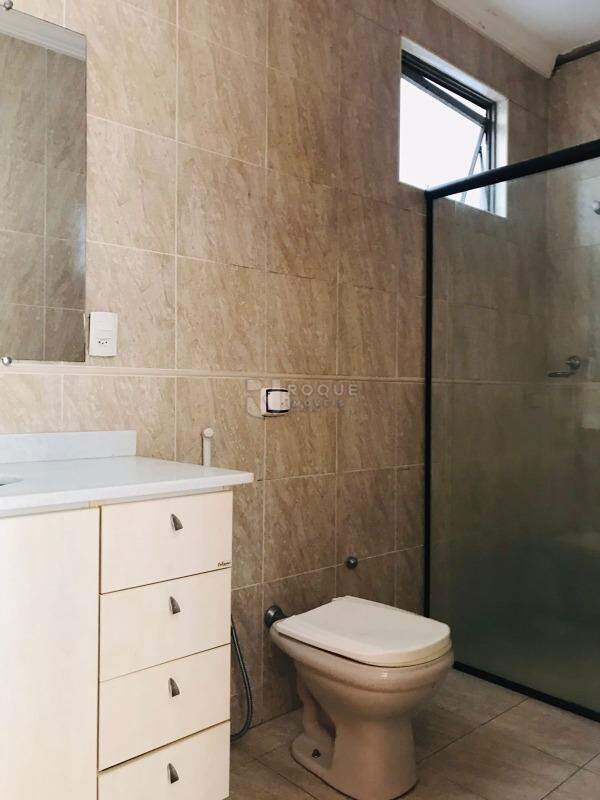 Casa em condomínio à venda no bairro Vila Santa Josefa: WC suíte