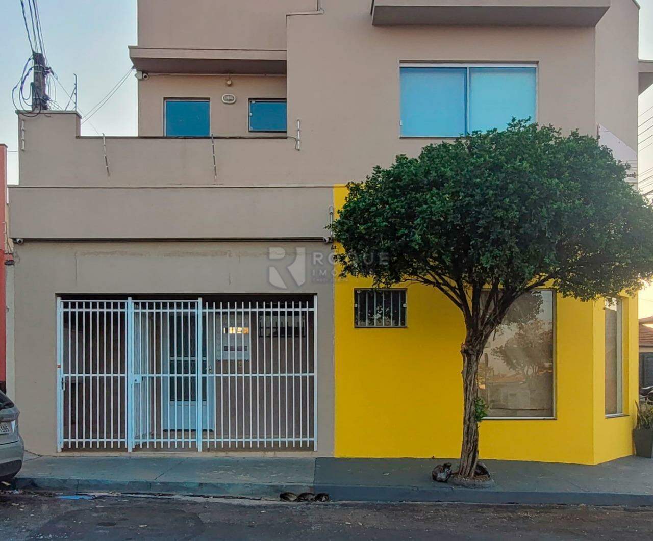 Salas/Conjuntos para aluguel no bairro Vila Cristovam: Fachada