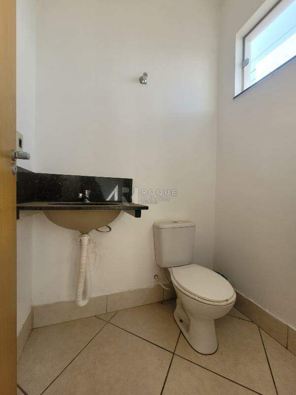 Salas/Conjuntos para aluguel no bairro Vila Cristovam: Wc