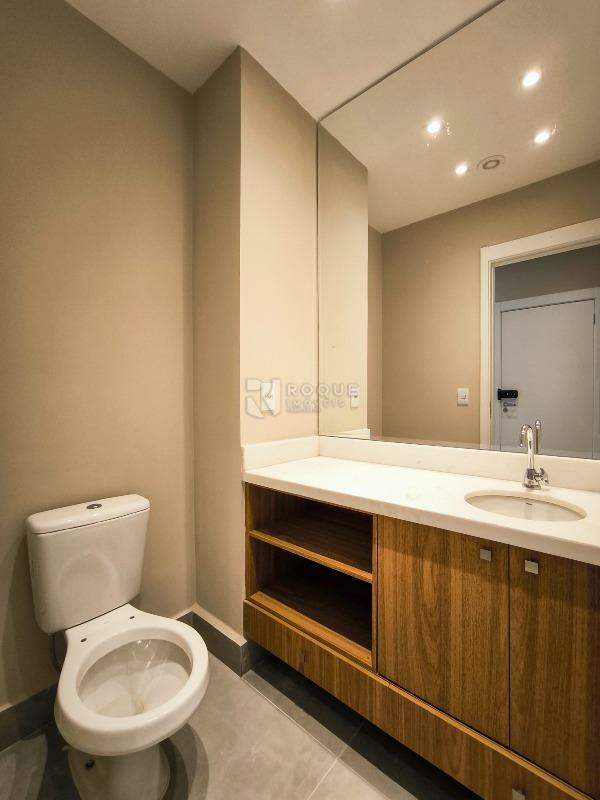 Apartamento à venda no bairro Jardim Aquárius: LAVABO