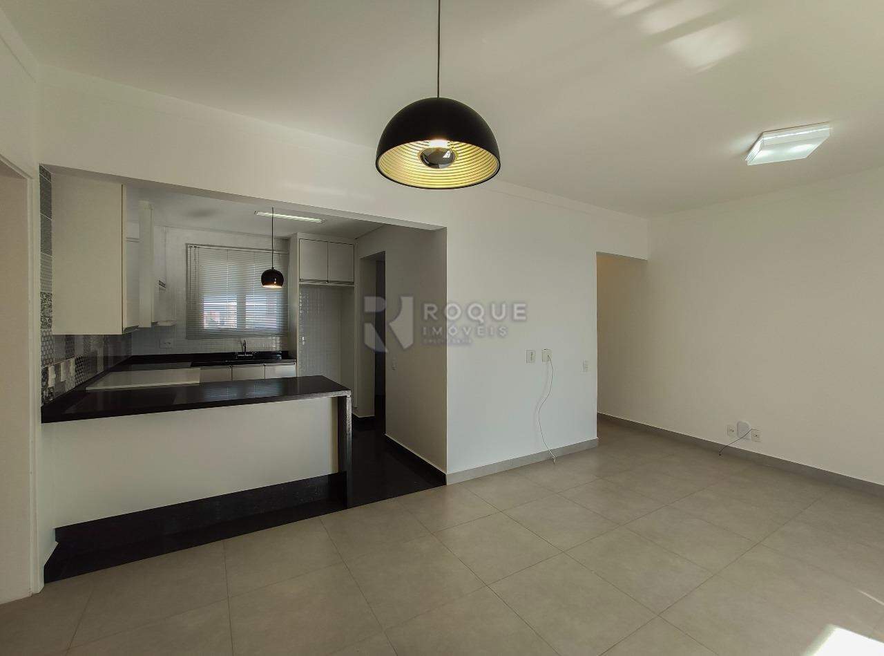 Apartamento à venda no bairro Jardim Residencial Francisco Cruãnes: Sala 