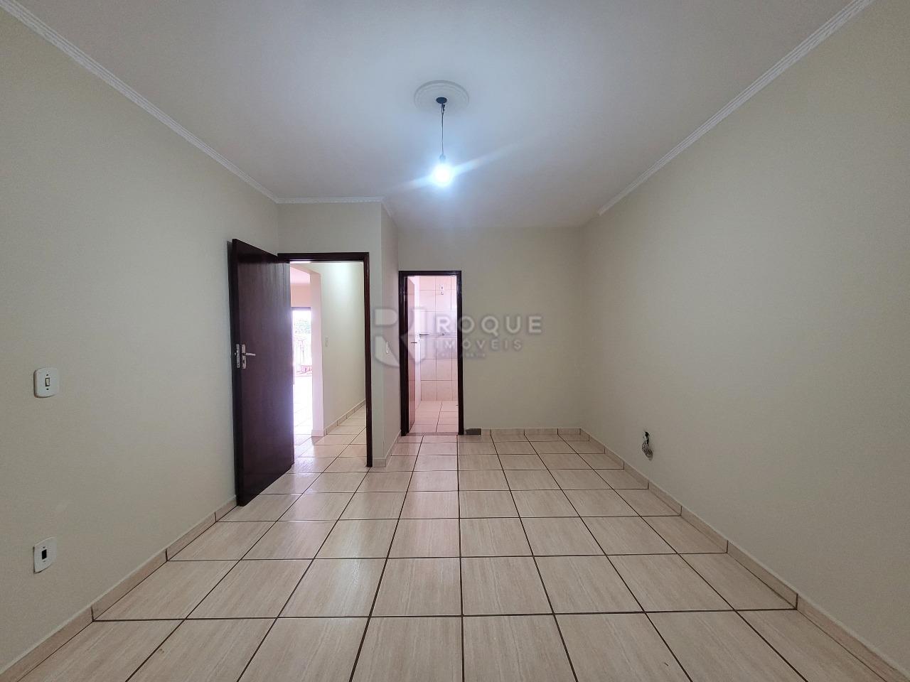 Casa Residencial à venda no bairro Jardim Orestes Veroni: Dormitório suíte