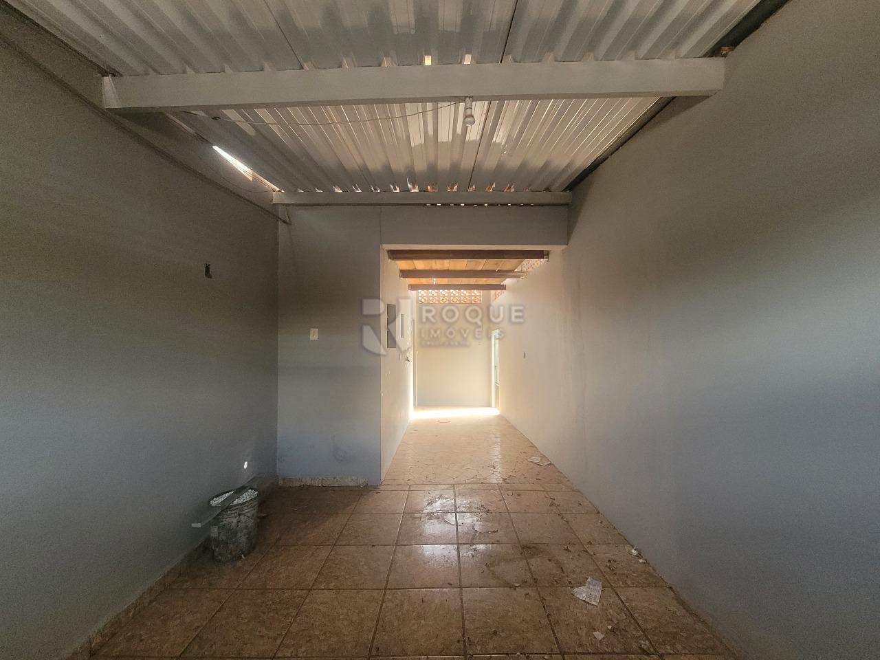 Casa Residencial à venda no bairro Jardim Orestes Veroni: Garagem