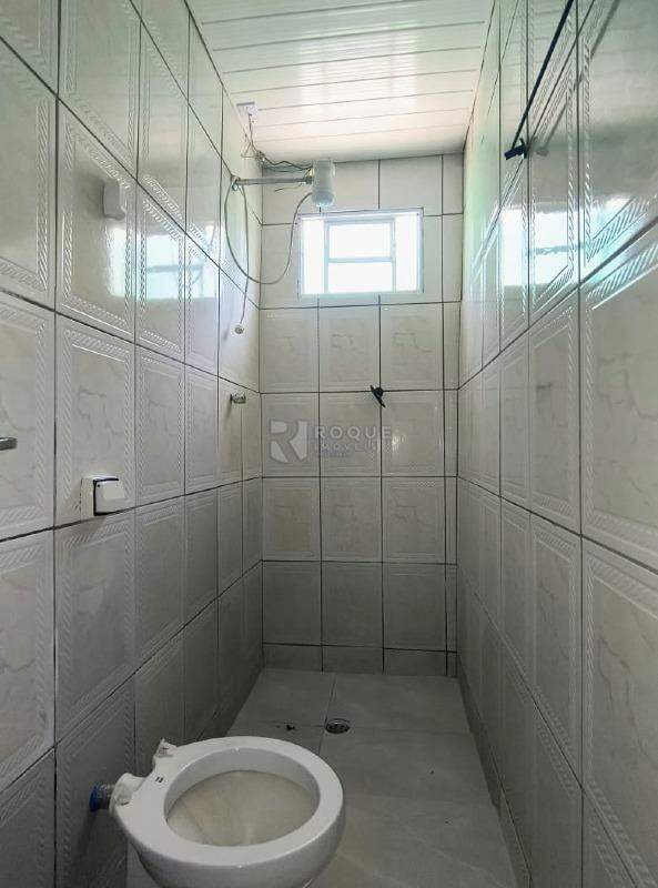 Casa Residencial para aluguel no bairro Parque Residencial Abílio Pedro: Wc suíte