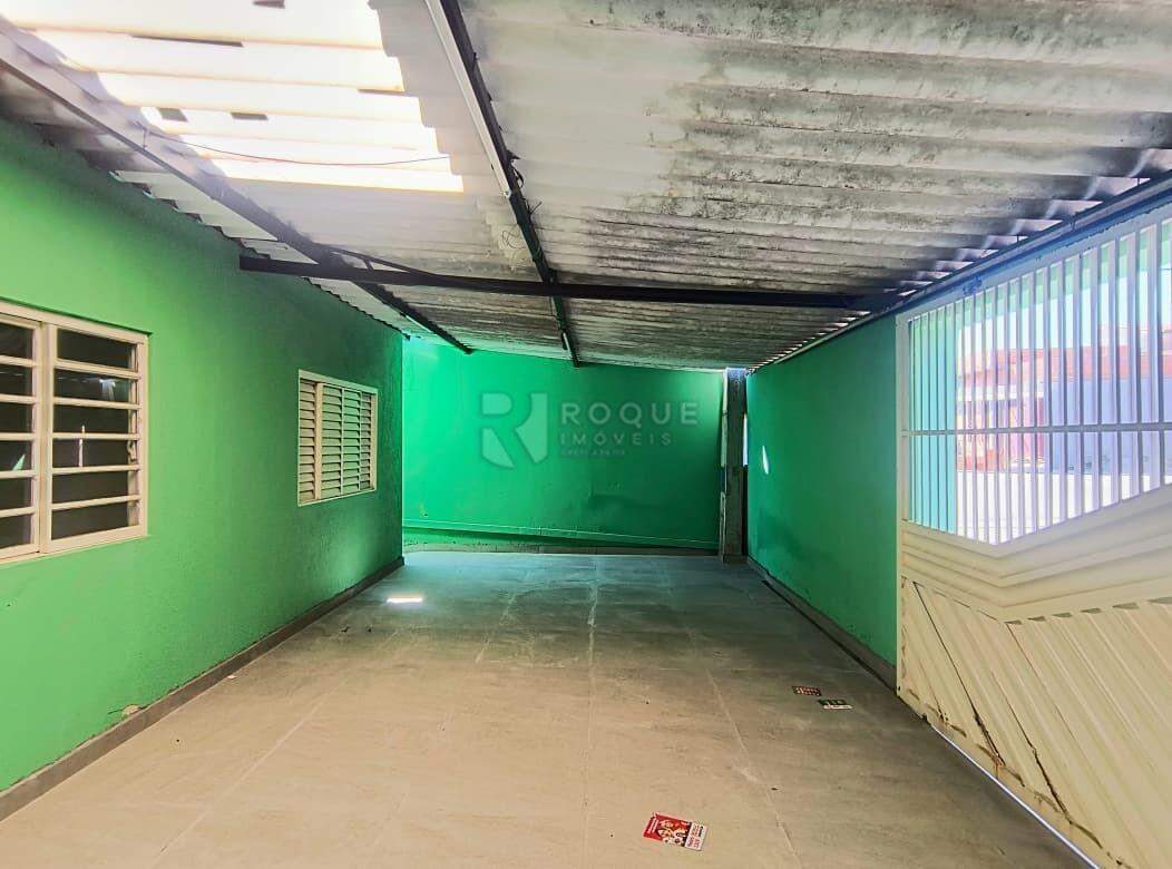 Casa Residencial para aluguel no bairro Parque Residencial Abílio Pedro: Garagem