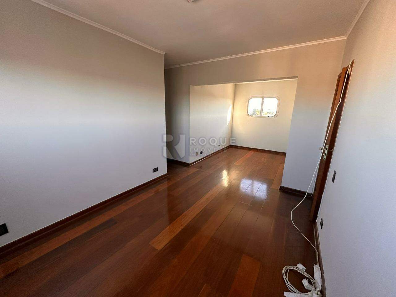 Apartamento à venda no bairro Centro: SALA TV ESTENDIDA 