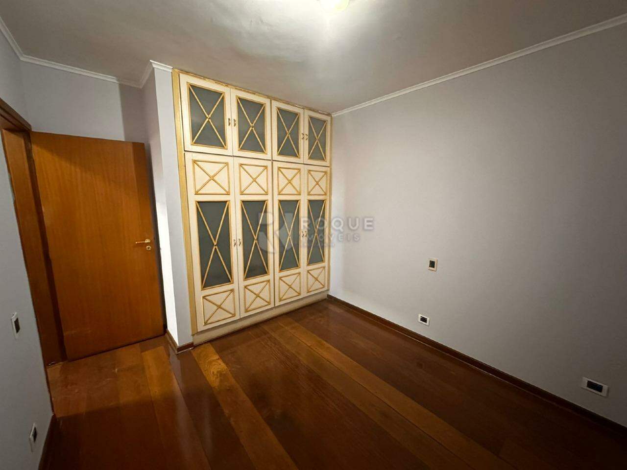 Apartamento à venda no bairro Centro: SUITE 