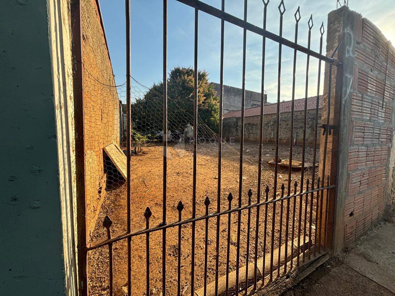 Terreno à venda no bairro Jardim Santo André: 