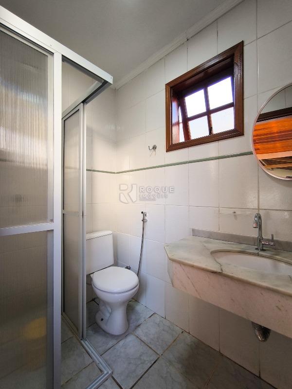 Casa Residencial à venda no bairro Vila Solar: BANHEIRO SOCIAL EXTERNO