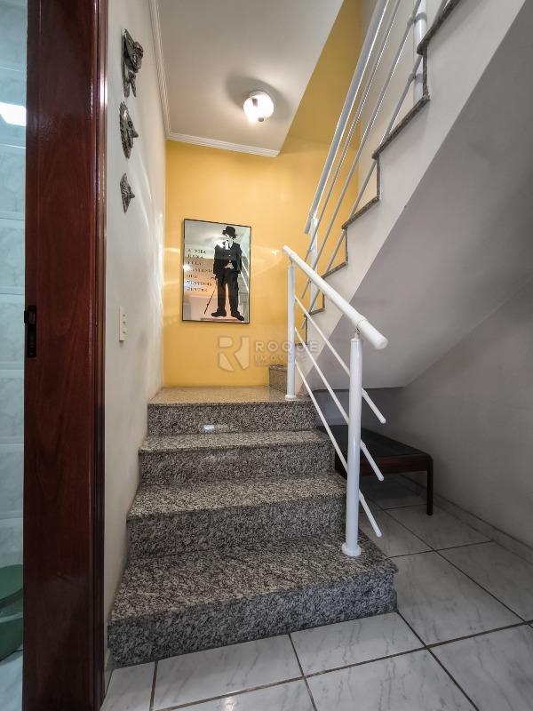 Casa Residencial à venda no bairro Vila Solar: ACESSO PISO SUPERIOR