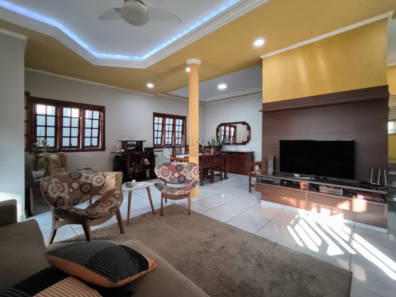 Casa Residencial à venda no bairro Vila Solar: SALA DE ESTAR