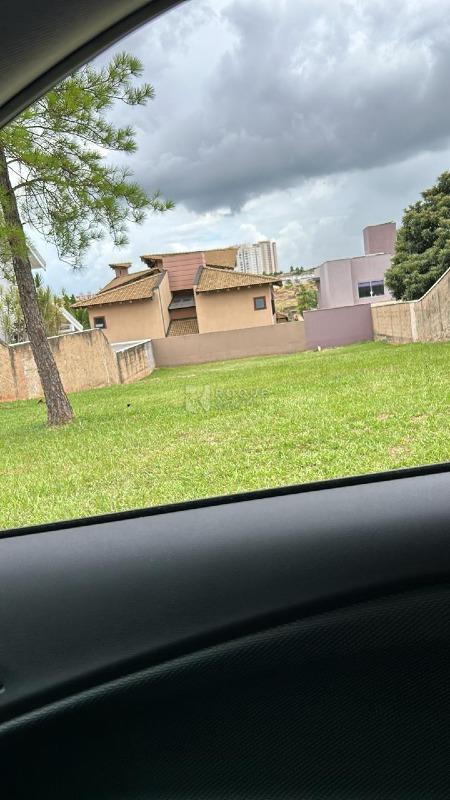 Terreno em condomínio à venda no bairro Jardim Colinas de São João: 