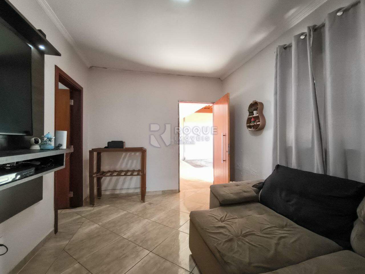 Casa Residencial à venda no bairro Vila Queiroz: SALA DE ESTAR