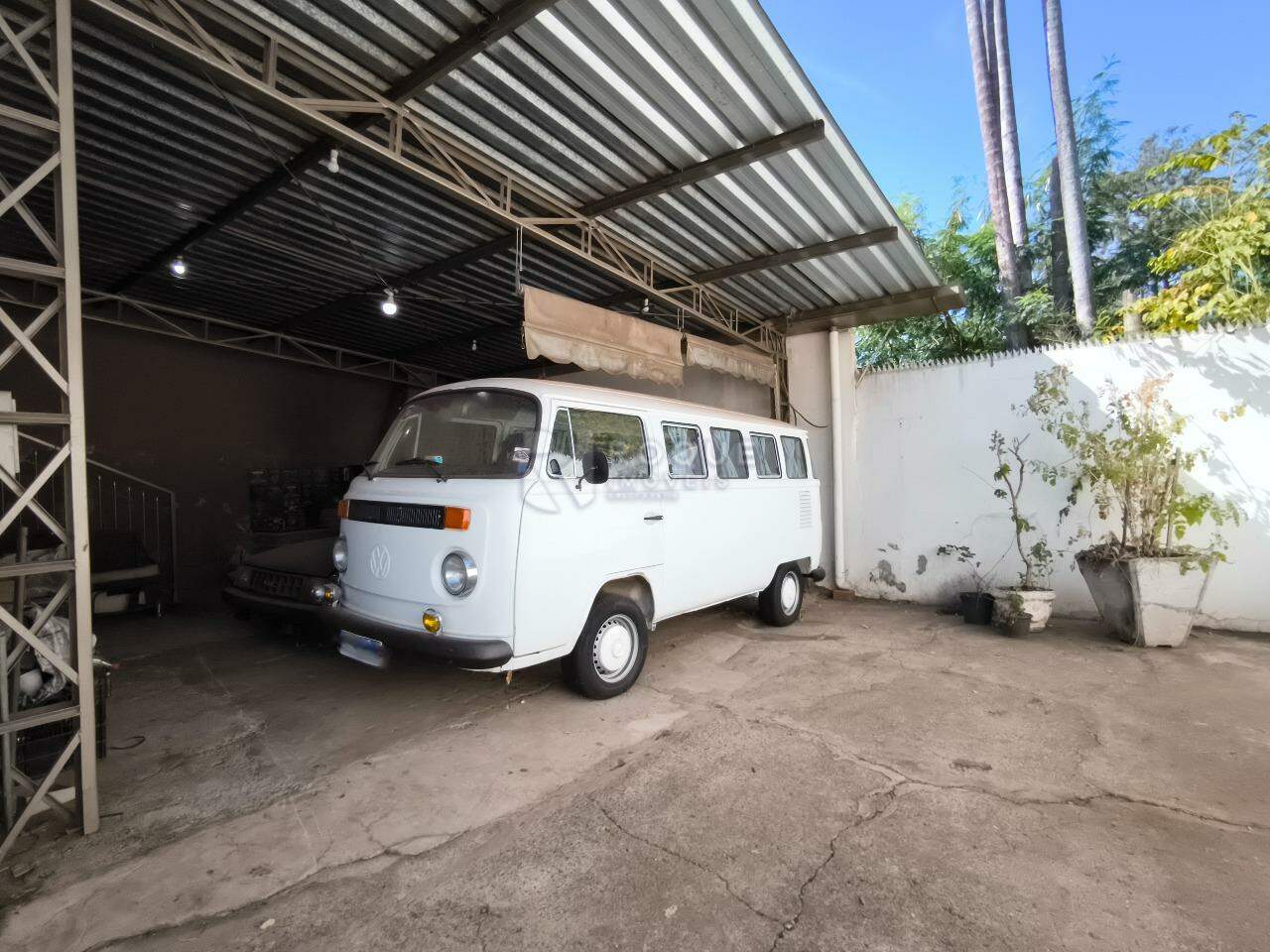 Casa Residencial à venda no bairro Vila Queiroz: RANCHO