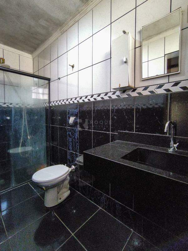 Casa Residencial à venda no bairro Vila Queiroz: WC SUÍTE