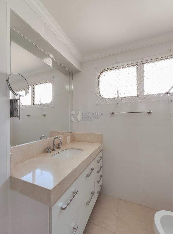 Apartamento à venda no bairro Centro: WC social