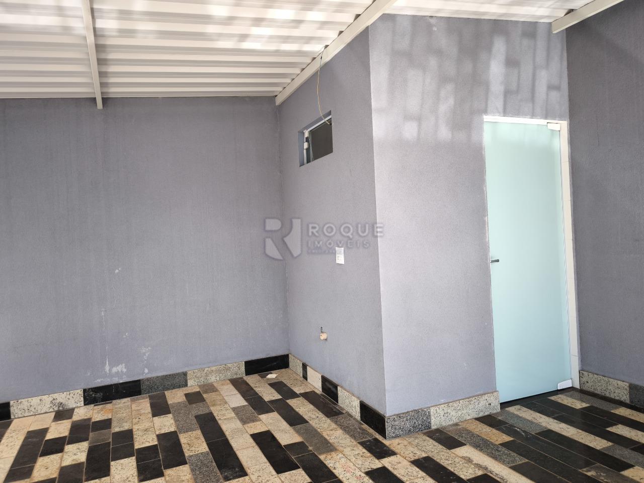 Casa Residencial à venda no bairro Jardim São Paulo: BANHEIRO EXTERNO